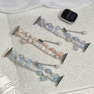 Elegante correa de reloj con cuentas y dije de mariposa, imitación de perla, ajustable para reloj inteligente. - Product Image 1