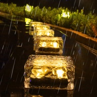 Lumière solaire extérieure étanche de cubes de glace LED lampe à énergie solaire lampe solaire en brique de cristal pour terrasse piscine jardin