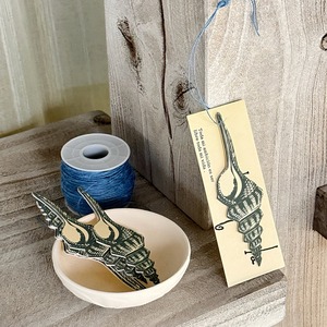 Sang Trọng Tùy Chỉnh Thân Thiện Với Môi Giấy Hangtags Tay Dập Nổi Thẻ Lụa Màn Hình In Cho Quần Áo Giày Túi Xách-Nhãn Hiệu - Product Image 3