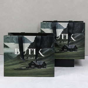 Sac <span class=keywords><strong>en</strong></span> papier promotionnel de luxe personnalisé avec logo coloré, poignée <span class=keywords><strong>en</strong></span> ruban, pour vêtements et chaussures - Product Image 4