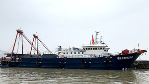 Groupe électrogène marin professionnel Yuchai YCD4T12CF-50 36KW 1500 tr/min à châssis ouvert, démarrage électrique 24V CC, fréquence 50Hz pour bateaux - Product Image 3