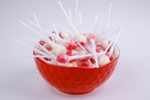 Caramelo de piruleta de fresa Caramelo suave sabroso Dai Suministros largos Caramelo de fruta de calidad con palo Caramelo duro - Product Image 3