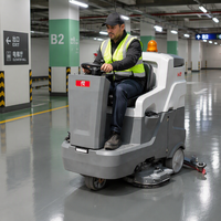 Autolaveuse électrique commerciale avec réservoir de solution de 175 L et réservoir de récupération de 180 L pour parking