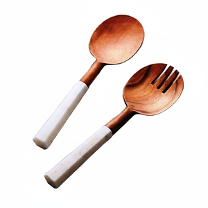 Ensemble de service à salade en bois d'acacia et de manguier fait à la main Dernière conception d'ustensiles de cuisine Alimentation personnalisable composée de marbre et de bois - Product Image 1