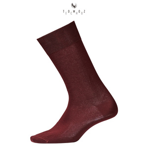 جوارب رياضية قطنية عالية الجودة للرجال لون البشرة الأصلي مجموعة جوارب سادة جذابة للرجال - Product Image 1