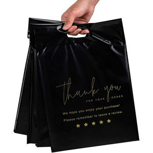 Пользовательская пластиковая футболка, черные почтовые пакеты, почтовые пакеты, почтовые пакеты на заказ, черные пластиковые пакеты с ручкой - Product Image 3