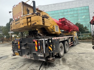 Grue de camion d'occasion de 80 tonnes de Chine avec 6 flèches, moteur, boîte de vitesses et pompe - Product Image 4