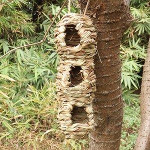 Nid d'oiseau tissé à la main en herbe M-Medium Écologique pour décorations de jardin d'oiseaux - Product Image 3