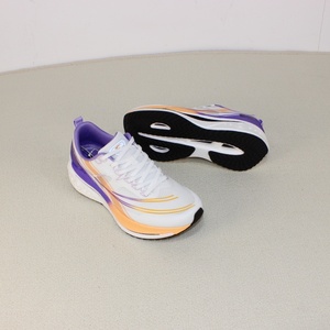 Chaussures de course décontractées haut de gamme pour hommes – Baskets tendance à <span class=keywords><strong>semelle</strong></span> épaisse avec lacets en carbone intégrés, légères et respirantes - Product Image 2