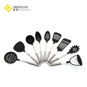 Ensemble complet personnalisé d'ustensiles de cuisine écologiques en acier inoxydable avec poignées, pics en nylon, spatules, <span class=keywords><strong>pince</strong></span> à éplucher, résistant aux aliments et au lave-vaisselle - Product Image 5