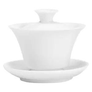 China Ceramic Cup Kungfu Tea Set Logo personalizzato Gaiwan White Porcelaine con coperchio e vassoio
