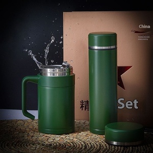 1er août Tasse à eau isolée verte de l'armée classique pour les anciens combattants militaires Camarades Réunion Journée de l'armée Fête nationale Bouteille sous vide - Product Image 3