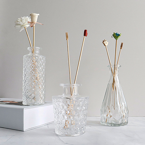 Pot de bourgeon transparent nervuré en vrac décoratif mariage personnalisé en gros <span class=keywords><strong>petit</strong></span> <span class=keywords><strong>vase</strong></span> en verre à fleur <span class=keywords><strong>rond</strong></span> mini cylindre - Product Image 6