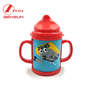 Fábrica al <span class=keywords><strong>por</strong></span> <span class=keywords><strong>mayor</strong></span> <span class=keywords><strong>de</strong></span> dibujos animados personalizados creativos 3D <span class=keywords><strong>de</strong></span> goma suave PVC ABS taza para beber/taza <span class=keywords><strong>de</strong></span> plástico <span class=keywords><strong>de</strong></span> silicona - Product Image 3
