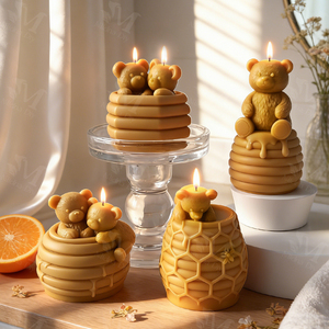 J10-538 Moule en silicone en forme d'ours pour figurine en plâtre d'aromathérapie, bougie artisanale et pierre diffuseur, motif nid d'abeille, DIY - Product Image 4