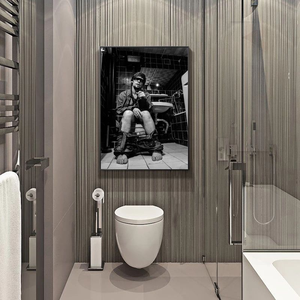 Impresiones en Lienzo de Mujer y Hombre en un Baño Moderno, Póster de Arte de Pared en Blanco y Negro - Product Image 3