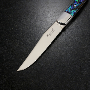 Ensemble de 6 couteaux à steak Laguiole dentelés et tranchants de 5 pouces en acier inoxydable, manche en véritable nacre, ambidextre, pour restaurant - Product Image 5