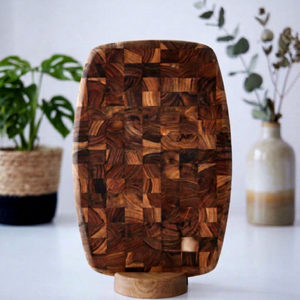 เขียงไม้สักแท้ทรงสี่เหลี่ยมพร้อมหูจับสำหรับใช้ในครัว ยี่ห้อ Ha Le Premium Food Safe Natural Wooden Teak End Grain - Product Image 1
