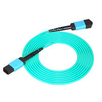 Câble de raccordement MTP de 1 m (3 pi), MTP-12 UPC (femelle) vers MTP-12 UPC (femelle), 12 fibres, multimode (OM3), Plenum (OFNP), 0,35 dB max, Type B
