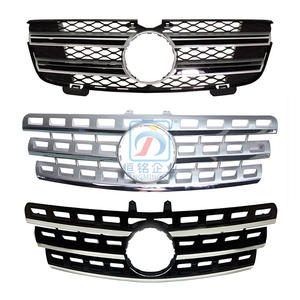 <span class=keywords><strong>Calandre</strong></span> avant <span class=keywords><strong>Mercedes</strong></span> <span class=keywords><strong>ML</strong></span> <span class=keywords><strong>W164</strong></span> pour 2005-2012 - Product Image 1