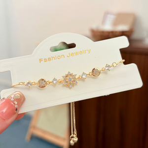 Bracciale Vershal D-343 in rame placcato oro vero con zirconi a forma di fiocco di neve per donna, elegante gioiello alla moda per matrimonio, regalo per <span class=keywords><strong>damigella</strong></span> d'onore - Product Image 4