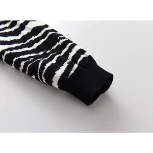 Trong Cổ Mùa Xuân Len Áo Thun Cho Bé Trai Và Cô Gái Phong Cách Mới Ấm Cardigan Với Ngựa Vằn Mô Hình Trang Phục Cho Mùa Xuân - Product Image 5