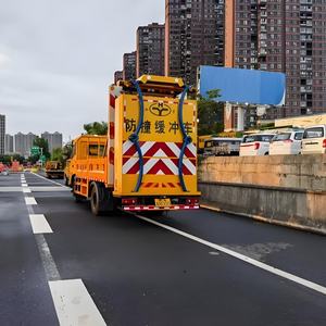 Camión de prevención de colisiones de nuevo diseño montado con atenuador de búfer anticolisión coche amortiguador anticolisión - Product Image 2