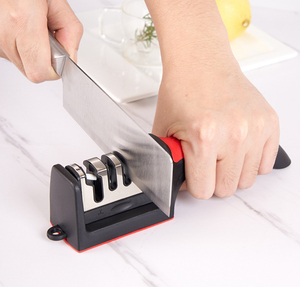 Accesorio <span class=keywords><strong>de</strong></span> cocina multifunción <span class=keywords><strong>de</strong></span> mano Gadget 3 etapas nueva máquina <span class=keywords><strong>de</strong></span> herramientas <span class=keywords><strong>de</strong></span> bajo <span class=keywords><strong>precio</strong></span> <span class=keywords><strong>afilador</strong></span> <span class=keywords><strong>de</strong></span> <span class=keywords><strong>tijeras</strong></span> <span class=keywords><strong>de</strong></span> cuchillo rápido - Product Image 5