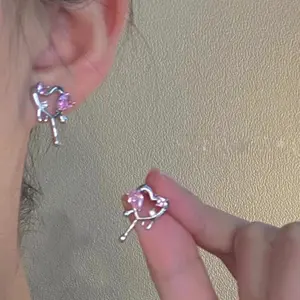 Fashion Lava Princess Pink Zircon Silver Earring Hollow Heart Earrings for Women Girls Popular Temperament Earring Jewelry