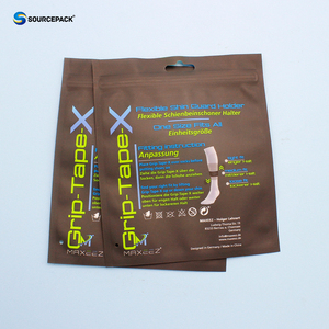 Bolsa con Cierre Biodegradable Impresa Personalizada, con Ventana Transparente, Sellado de Tres Lados y Orificio para Colgar, para Cinta Protectora Deportiva - Product Image 3