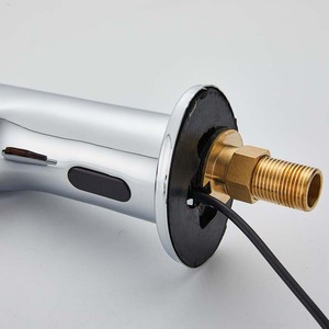 <span class=keywords><strong>Grifo</strong></span> automático <span class=keywords><strong>con</strong></span> <span class=keywords><strong>sensor</strong></span> automático manos libres táctil ahorro de agua inductivo eléctrico <span class=keywords><strong>grifo</strong></span> de agua <span class=keywords><strong>grifo</strong></span> inteligente <span class=keywords><strong>con</strong></span> <span class=keywords><strong>sensor</strong></span> - Product Image 5