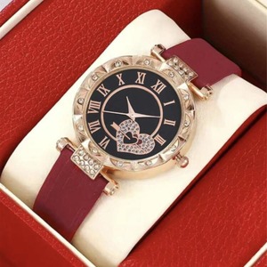 Montres en cuir à succès avec coffret de quatre pièces pour femme, en stock, sans boîte, mouvement à quartz de luxe 2026, bracelet inclus - Product Image 4