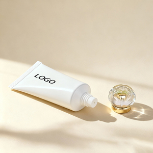 Tube souple personnalisé de luxe pour cosmétiques : lotion corporelle, crème visage, crème <span class=keywords><strong>solaire</strong></span>, crème pour les <span class=keywords><strong>mains</strong></span> – Tube cosmétique léger à presser avec étiquette - Product Image 3