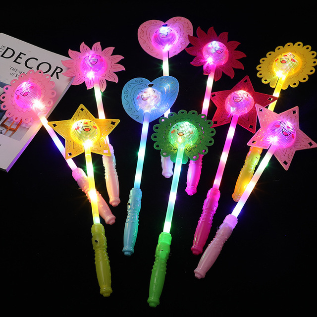 Luckykoo Hot Selling Girl Princess Children Love Heart Snowflake Led Flashing Light up Star Wand Toys Led Magic Wand for Kids