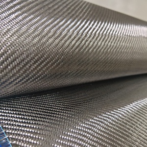 Tela de Fibra de Carbono de 110 Pulgadas, Tejido Twill 3K, 200 G/m, Ligera, Brillante, Teñida en Negro, Resistente a Desgarros, para Uso Industrial y Automotriz - Product Image 5