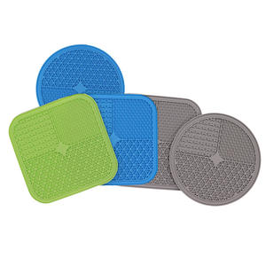 Tapete para Lamer para Mascotas, Comedero Lento para Perros y Gatos, Alivio de la Ansiedad, Tapete para Lamer, Juguete para Combatir el Aburrimiento, Enriquecimiento para Cachorros y Gatitos, Diversión Durante la Hora de Comer - Product Image 1