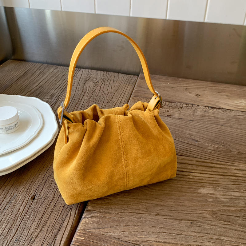 สีเหลือง