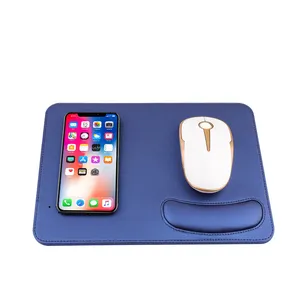 Produk populer baru kedatangan pergelangan tangan Mousepad pengisi daya nirkabel kulit Pu seksi kartun payudara perempuan bantalan Mouse Gel