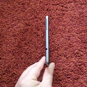 แท็บเล็ตมือสองคุณภาพสูง ของแท้ ไม่ติดล็อค รุ่นต่างๆ ขายส่ง รองรับ WIFI 4G ความจุ 16GB 32GB 64GB - Product Image 1