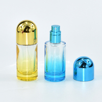 Parfum 20ml 30ml 50ml Logo personnalisé et bouteille cosmétique dégradée de couleur Bouteille capsule réutilisable