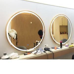 Estación de Planchado y Espejo Todo en Uno de Lujo Moderno, Espejo de Pared Metálico para Barbería y Peluquería con Luz Interna para Hoteles - Product Image 6