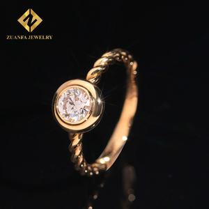 Anillo de Diamante Individual Elegante que Pasa la Prueba del Diamante, Anillo de Compromiso de Oro de 18k con Diamante de Laboratorio, Anillo de Boda con Certificado IGI - Product Image 2