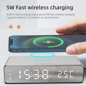 Chargeur sans fil Réveil LED Thermomètre numérique pour écouteurs Chargeurs de téléphone Chargement rapide Station d'accueil pour <span class=keywords><strong>iPhone</strong></span> Samsung - Product Image 4