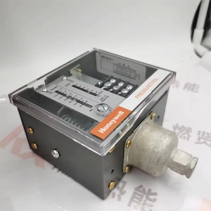 Contrôleurs de surveillance de pression L91b1050 pour chaudière La B L91b1050 - Product Image 6