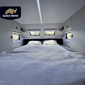 Caravana de Lujo para Viajes Todoterreno en Australia, Remolque de Viaje con Todos los Muebles y Accesorios - Product Image 2