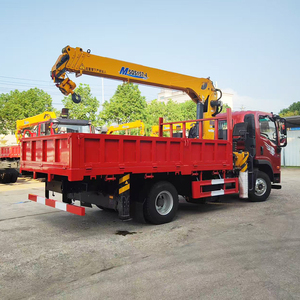 HOWO 4x2 5 ton motor-kraanwagen RHD duurzame <span class=keywords><strong>truck</strong></span>-gemonteerde kraan 7,5m hefhoogte hoog laadmoment voor Nigeria Kenia - Product Image 3