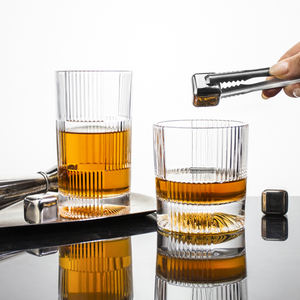 NOVARE Vasos de Whisky Redondos Transparentes Grabados Personalizados de 300 ml, Juego de Vasos de Whisky Estilo Old Fashioned con Vaso Highball para Bar - Product Image 5