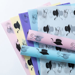 Giấy gói bó hoa tốt nghiệp với mẫu mũ bác sĩ, giấy gói quà hoa không thấm nước - Product Image 3