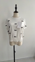 Haut en tricot à manches courtes avec nœud décoratif cousu sur mesure, directement de l'usine, blanc et noir, avec applique nœud, col rond, respirant, idéal pour le printemps