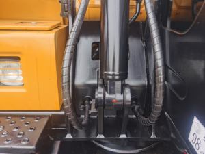 SANY SY75C 7,5 toneladas excavadora usada Tier3 motor 43KW bomba de engranajes rodamiento bien mantenido caja de cambios 2023 modelo China Stock listo enviar - Product Image 5